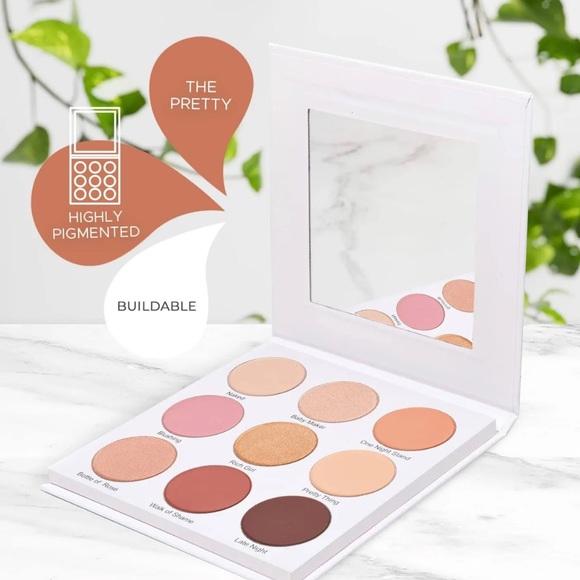 ✨ GIVE THEM LALA BEAUTY The Grown Woman Palette - Picture 4 of 11